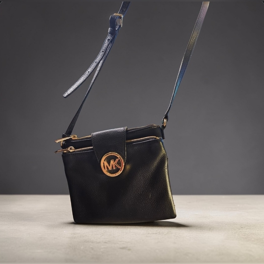 Michael Kors Leather Fulton Crossbody Bag With Gold MK Logo EUC - Picture 4 of 12
